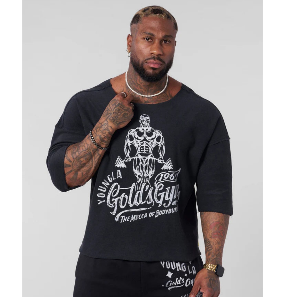 تي شيرت رياضي أصفر اللون من ما - مراجعة Yellow Streetwear Brand وسعره