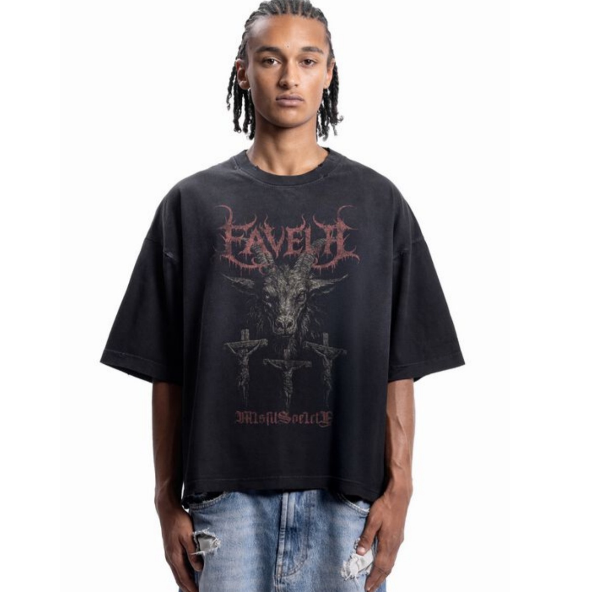 تي شيرت قطني بطباعة معدنية على - مراجعة Streetwear Brand Font وسعره